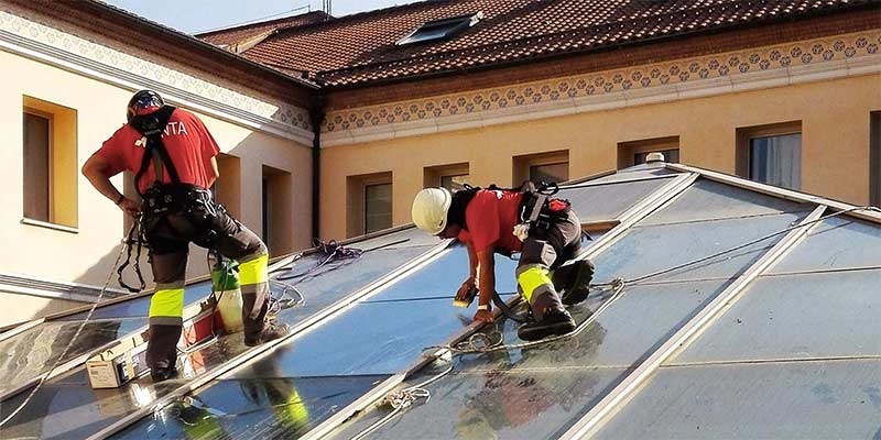 Aplicar filmes solares al acristalamiento existente